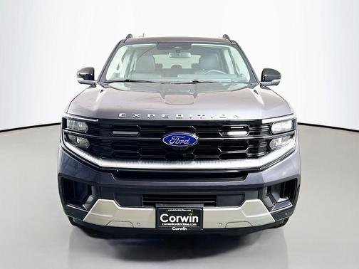 Dark Matter Gray Metallic 2026 Ford Expedition Max Platinum