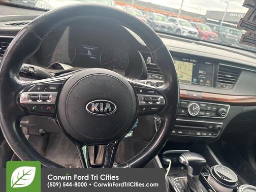 2017 Kia Cadenza Premium