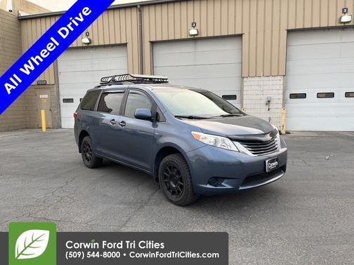 2016 Toyota Sienna LE