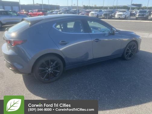 2022 Mazda Mazda3 FWD w/Premium Package