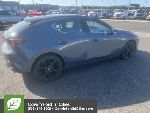 2022 Mazda Mazda3 FWD w/Premium Package