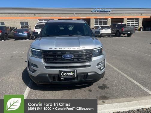 Ingot Silver Metallic 2017 Ford Explorer sport