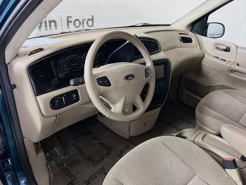 2001 Ford Windstar SE