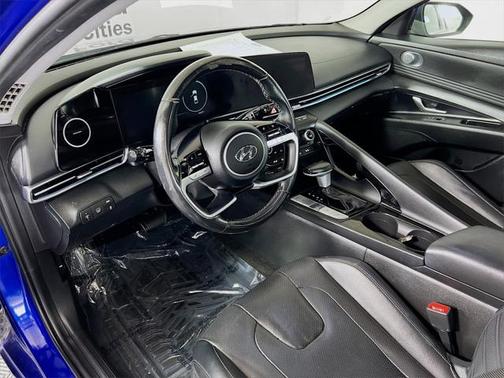 2021 Hyundai ELANTRA Limited