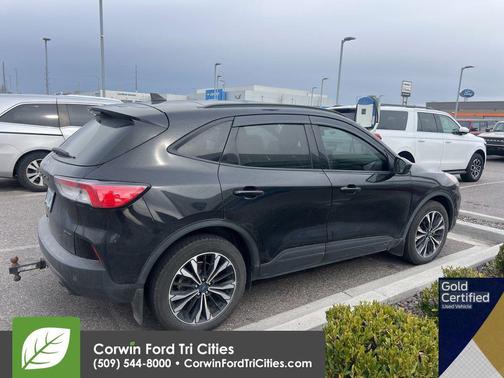 Agate Black Metallic 2022 Ford Escape SEL