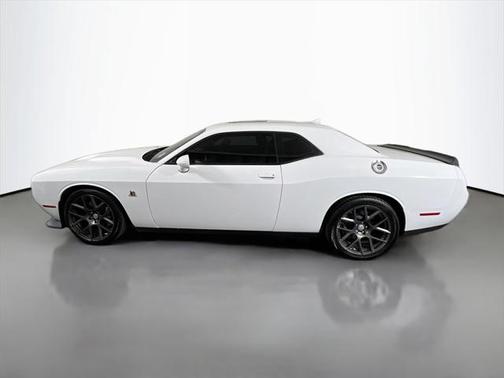 2016 Dodge Challenger R/T Scat Pack