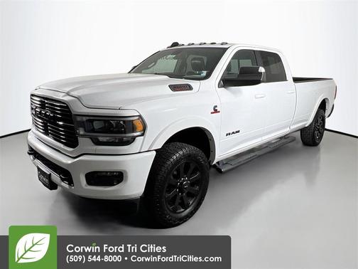 2020 RAM 3500 Laramie Crew Cab 4x4 8' Box