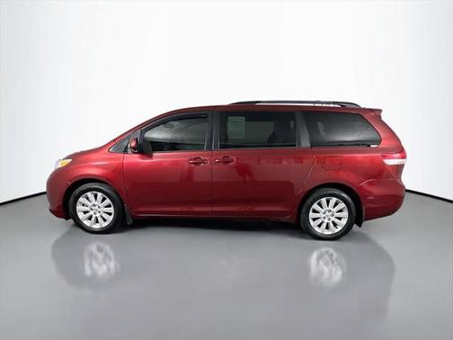 2013 Toyota Sienna LE