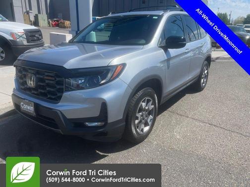 Lunar Silver Metallic 2022 Honda Passport AWD TrailSport