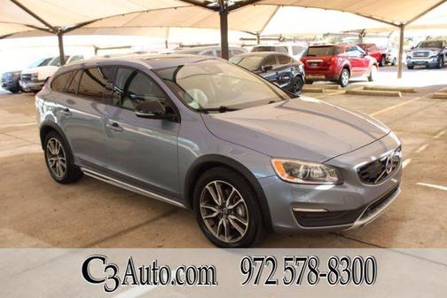 2017 Volvo V60 Cross Country T5 Platinum