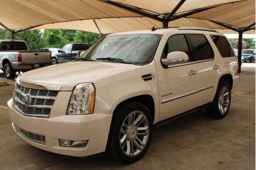 2012 Cadillac Escalade Platinum Edition