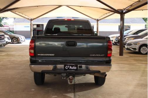 2005 Chevrolet Silverado 2500 LS H/D Crew Cab