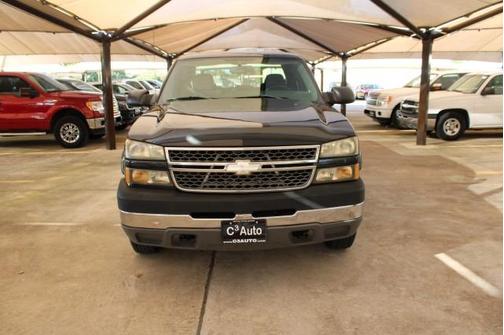 2005 Chevrolet Silverado 2500 LS H/D Crew Cab