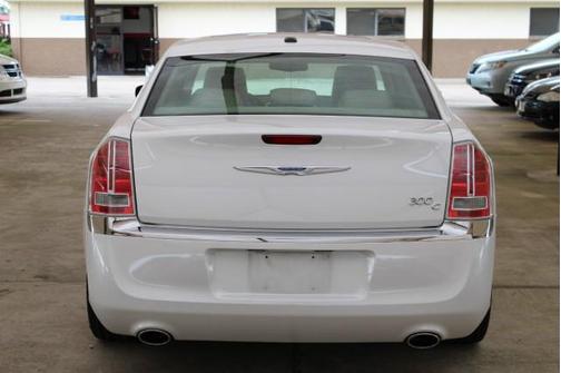 2013 Chrysler 300C Base
