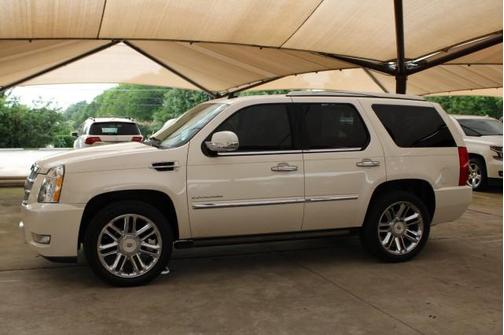 2012 Cadillac Escalade Platinum Edition