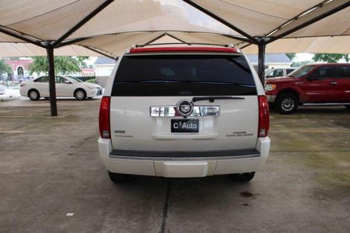 2011 Cadillac Escalade Platinum Edition