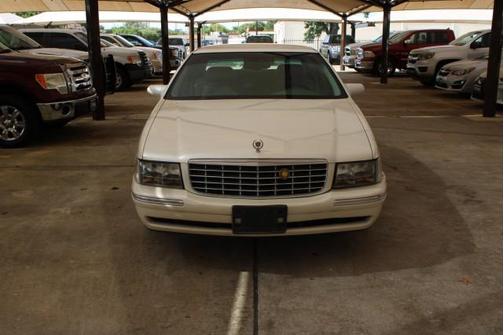 1999 Cadillac DeVille Base