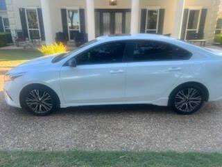 Snow White Pearl 2024 Kia Forte GT-Line