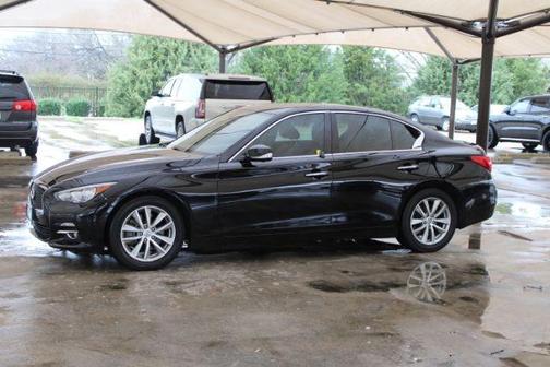 2015 INFINITI Q50 Premium