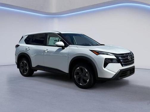 Everest White P 2026 Nissan Rogue SV