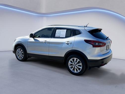 2022 Nissan Rogue Sport SV