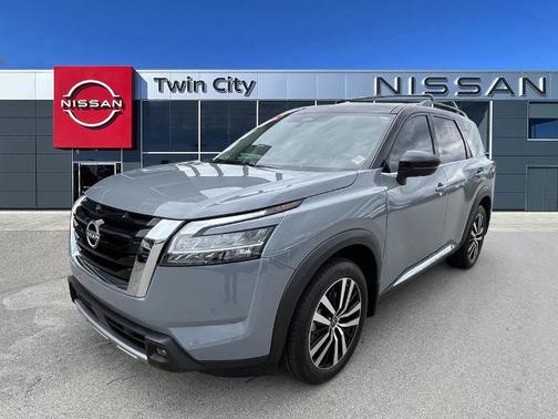 2024 Nissan Pathfinder Platinum