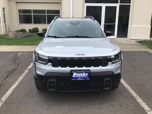 Silver Zynith 2026 Jeep Cherokee LAREDO/LIMITED