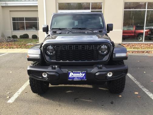 2026 Jeep Gladiator Sport