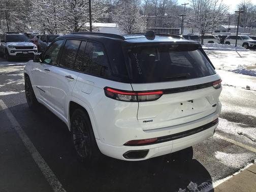 2023 Jeep Grand Cherokee 4xe Summit