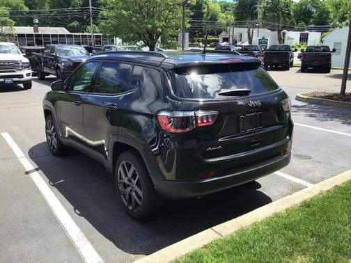 Diamond Black 2026 Jeep Compass Limited