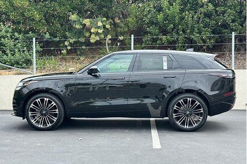 Santorini Black 2026 Land Rover Range Rover Velar P250 SE R-Dynamic