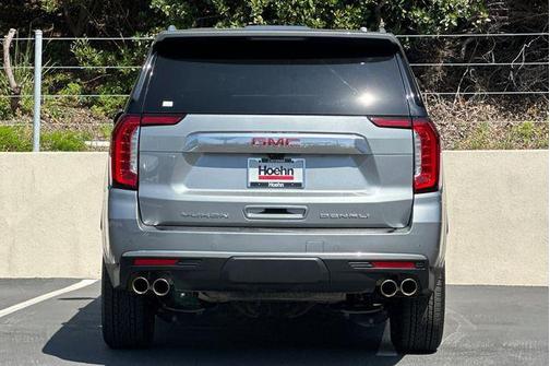 Sterling Metallic 2024 GMC Yukon XL Denali