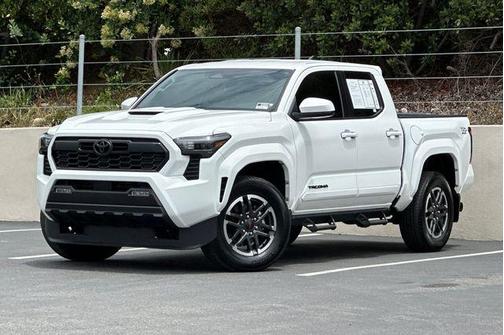 Ice 2025 Toyota Tacoma TRD Sport