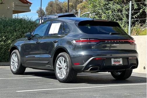 Volcano Grey Metallic 2023 Porsche Macan Macan