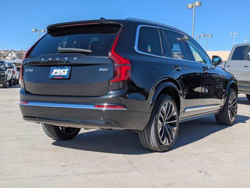 Onyx Black Metallic 2025 Volvo XC90 B6 Plus 7-Seater