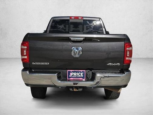 2019 RAM 2500 Laramie Crew Cab 4x4 6'4' Box