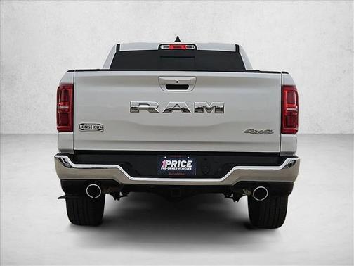 Ivory White Tri-Coat Pearlcoat 2025 RAM 1500 Longhorn