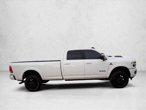 2025 RAM 3500 Limited Crew Cab 4x4 8' Box