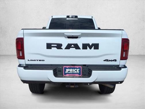 2025 RAM 3500 Limited Crew Cab 4x4 8' Box