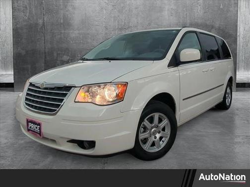 2010 Chrysler Town & Country Touring