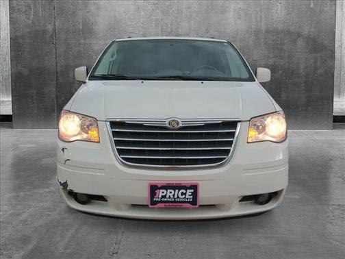 2010 Chrysler Town & Country Touring