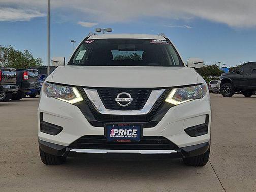 Glacier White 2017 Nissan Rogue S