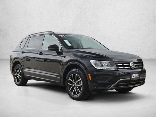 Deep Black Pearl 2021 Volkswagen Tiguan 2.0T SE 4MOTION