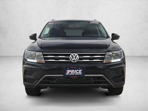 Deep Black Pearl 2021 Volkswagen Tiguan 2.0T SE 4MOTION
