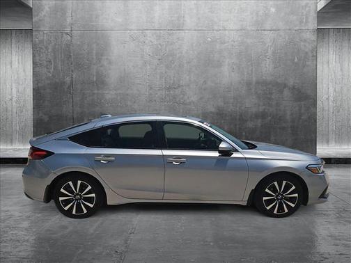 2022 Honda Civic EX-L