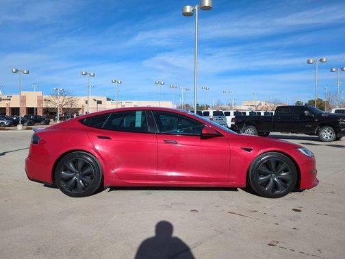 2021 Tesla Model S Plaid