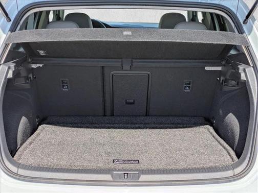 White 2021 Volkswagen Golf 1.4T TSI