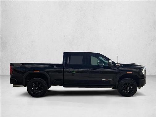 2024 GMC Sierra 2500 AT4