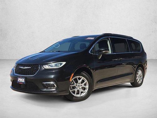 Brilliant Black Crystal Pearlcoat 2022 Chrysler Pacifica Touring L