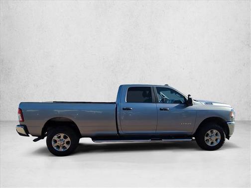 2023 RAM 2500 Big Horn Crew Cab 4x4 8' Box